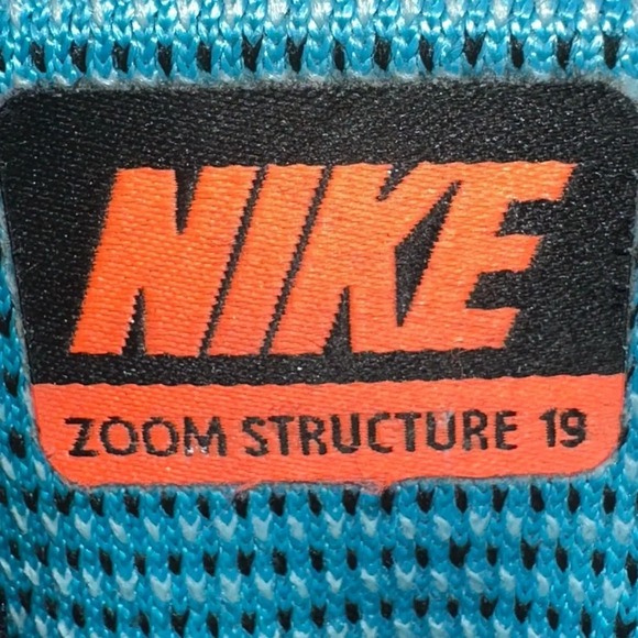 Nike  Size 7 - Picture 7 of 7